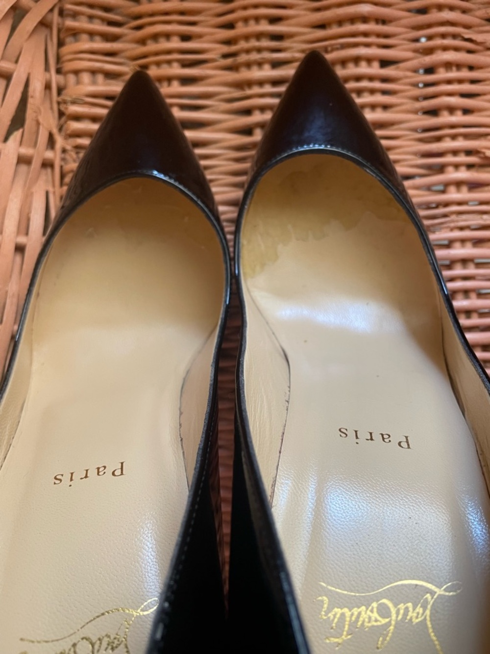 Christian Louboutin Black Patent Pointed-Toe Pumps with Red Sole Sz.EU 40 US 9.5 - Picture 5 of 11
